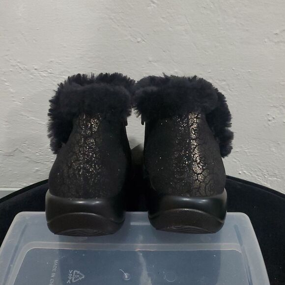 New Alegria Meri Fur Lined Gold Floral Booties Size 37 or 7 - Picture 7 of 13